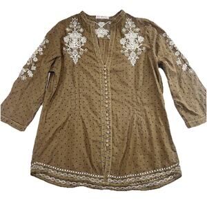 3J Workshop Johnny Was Tunic Size M Olive Green Floral Embroidery Star Print Top